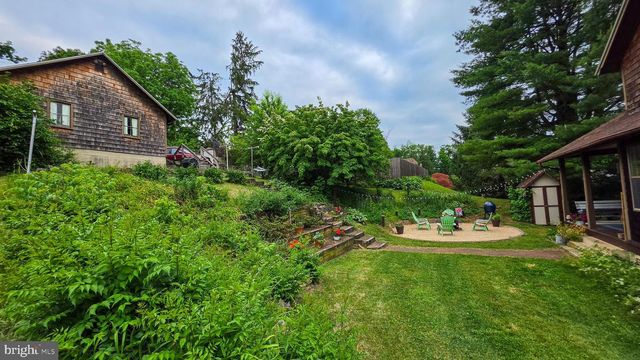 135 PARK AVE, Glen Rock, PA 17327