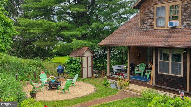 135 PARK AVE, Glen Rock, PA 17327