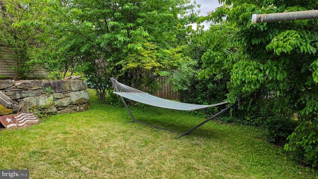 135 PARK AVE, Glen Rock, PA 17327
