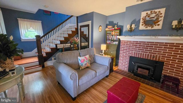 135 PARK AVE, Glen Rock, PA 17327