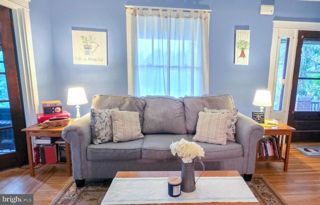 135 PARK AVE, Glen Rock, PA 17327