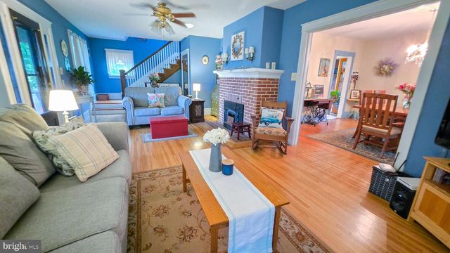 135 PARK AVE, Glen Rock, PA 17327