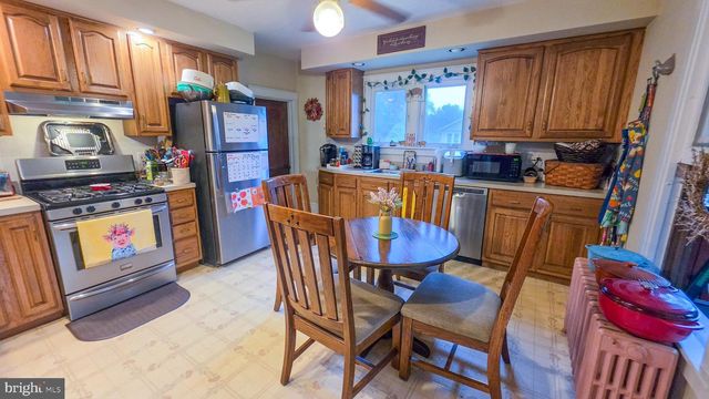 135 PARK AVE, Glen Rock, PA 17327