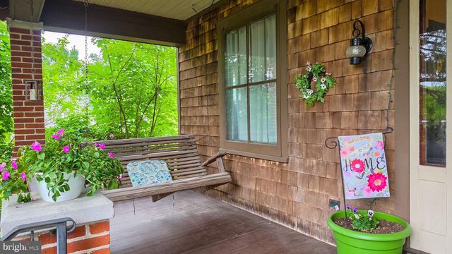 135 PARK AVE, Glen Rock, PA 17327