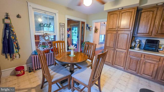 135 PARK AVE, Glen Rock, PA 17327