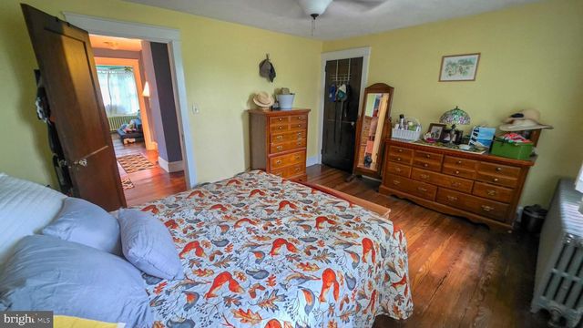 135 PARK AVE, Glen Rock, PA 17327