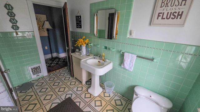 135 PARK AVE, Glen Rock, PA 17327