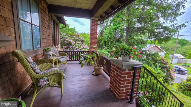 135 PARK AVE, Glen Rock, PA 17327