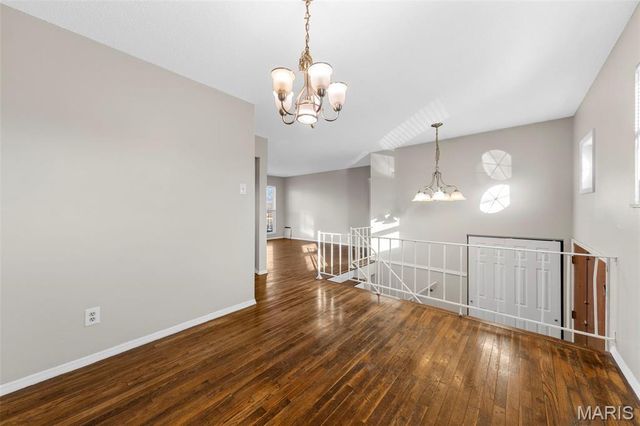 2265 Briarcrest Drive, St Louis, MO 63033