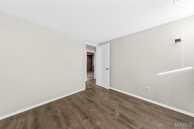 2265 Briarcrest Drive, St Louis, MO 63033