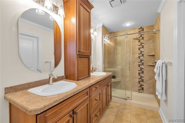 17 Pelham Road, Lancaster, NY 14086