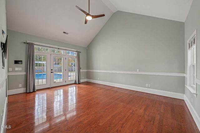 213 W Stevens Street, Smithfield, NC 27577