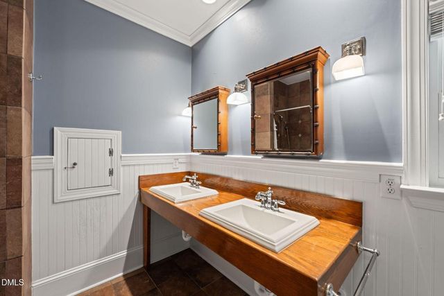 213 W Stevens Street, Smithfield, NC 27577