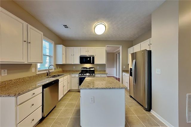 238 Diamond Valley Pass, Canton, GA 30114