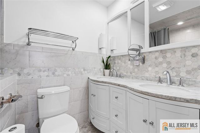 42 Lake Boulevard, Matawan, NJ 07747