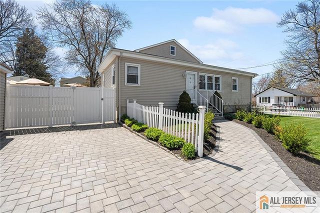 42 Lake Boulevard, Matawan, NJ 07747
