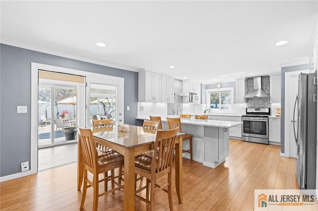 42 Lake Boulevard, Matawan, NJ 07747