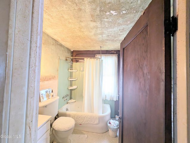18 Griswold Avenue, Troy, NY 12180