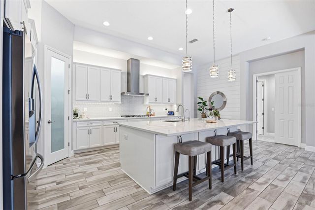 21804 BRISKE MORNING AVENUE, Land O Lakes, FL 34637