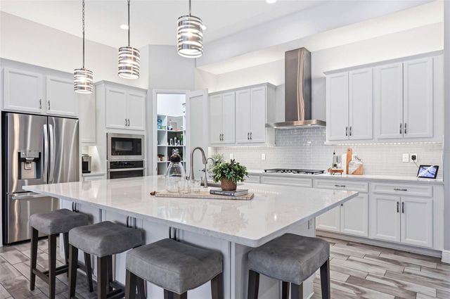 21804 BRISKE MORNING AVENUE, Land O Lakes, FL 34637