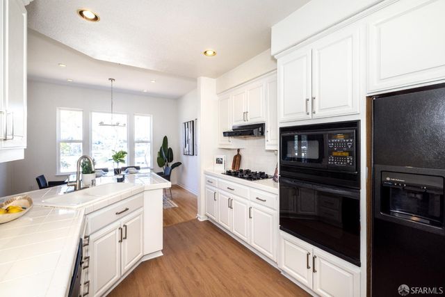 141 Kestrel Court, Brisbane, CA 94005