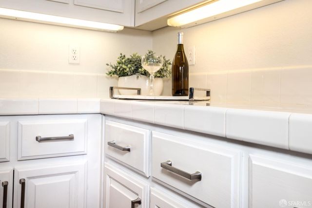 141 Kestrel Court, Brisbane, CA 94005