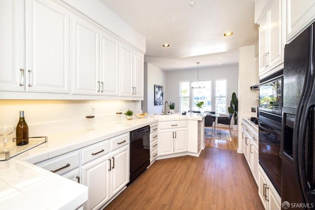 141 Kestrel Court, Brisbane, CA 94005