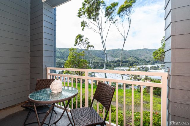 141 Kestrel Court, Brisbane, CA 94005