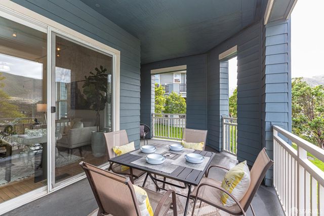 141 Kestrel Court, Brisbane, CA 94005