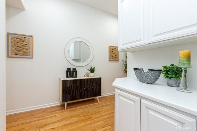 141 Kestrel Court, Brisbane, CA 94005