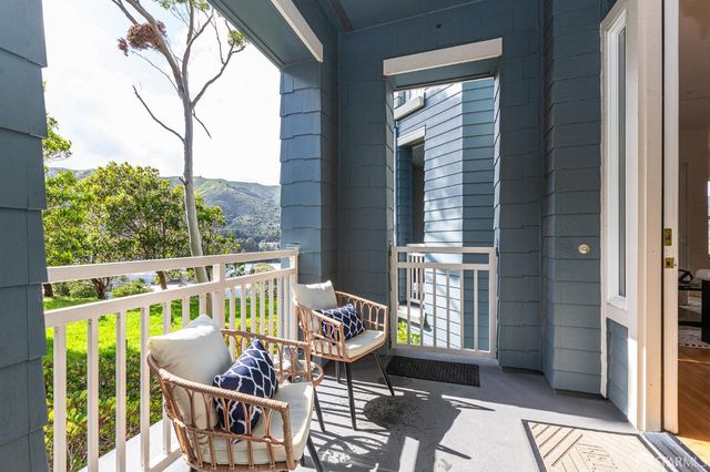 141 Kestrel Court, Brisbane, CA 94005