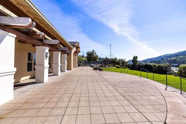 141 Kestrel Court, Brisbane, CA 94005