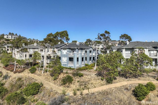 141 Kestrel Court, Brisbane, CA 94005