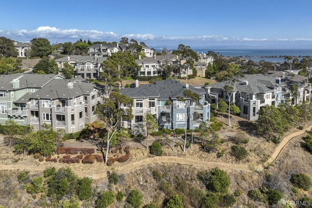 141 Kestrel Court, Brisbane, CA 94005