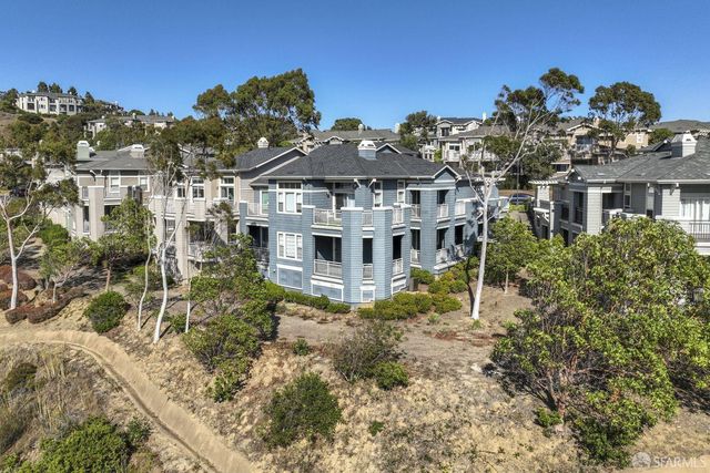 141 Kestrel Court, Brisbane, CA 94005