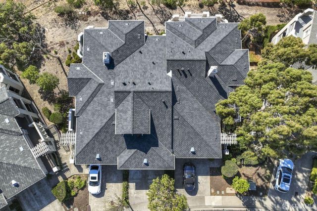 141 Kestrel Court, Brisbane, CA 94005