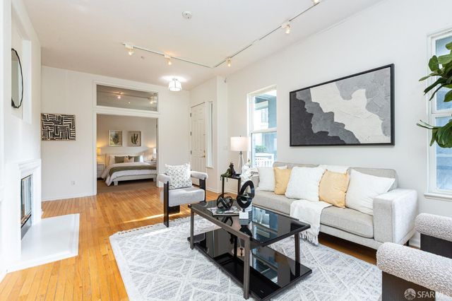 141 Kestrel Court, Brisbane, CA 94005