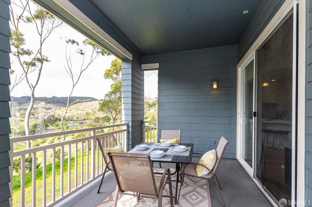 141 Kestrel Court, Brisbane, CA 94005