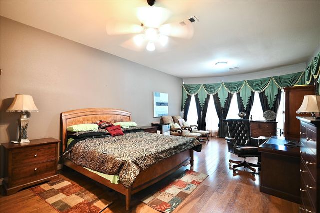 7611 Herndon Place, Sugar Land, TX 77479