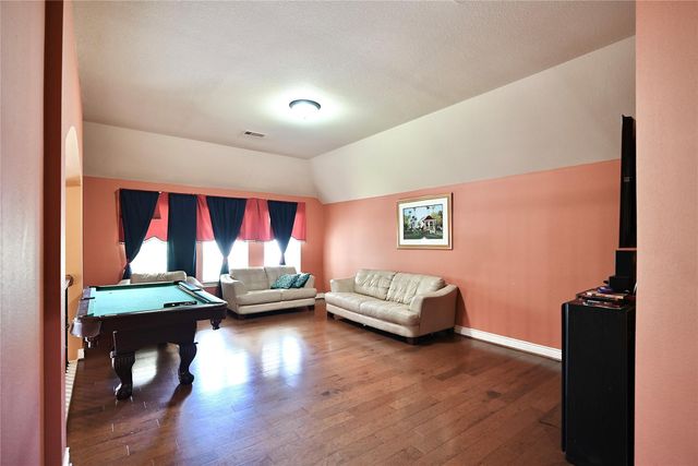7611 Herndon Place, Sugar Land, TX 77479