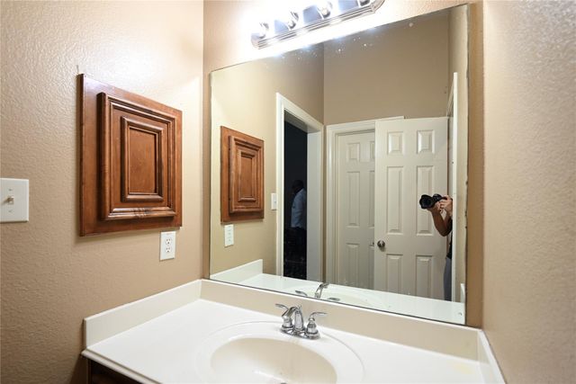 7611 Herndon Place, Sugar Land, TX 77479