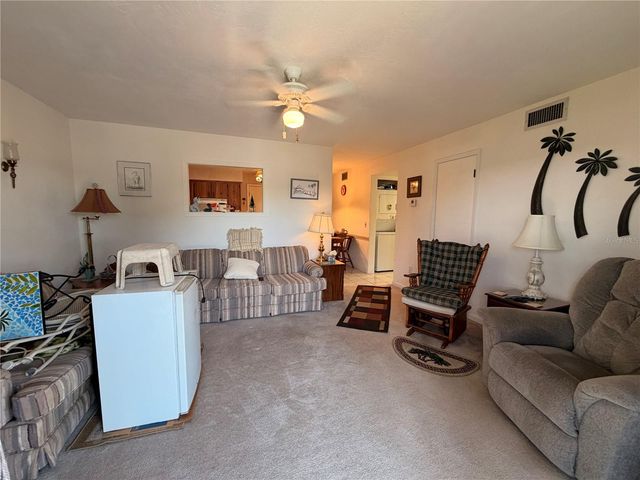 1640 JUNO TR 205B, Astor, FL 32102