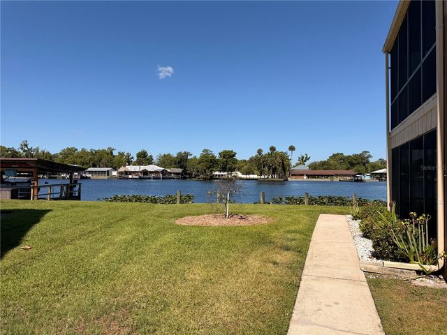 1640 JUNO TR 205B, Astor, FL 32102