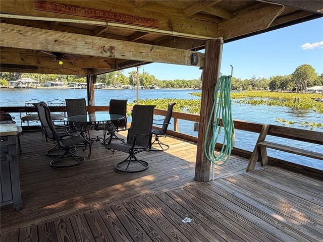 1640 JUNO TR 205B, Astor, FL 32102