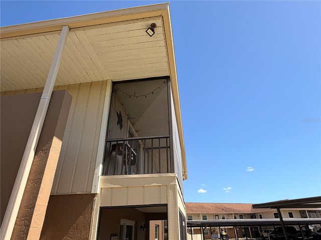 1640 JUNO TR 205B, Astor, FL 32102