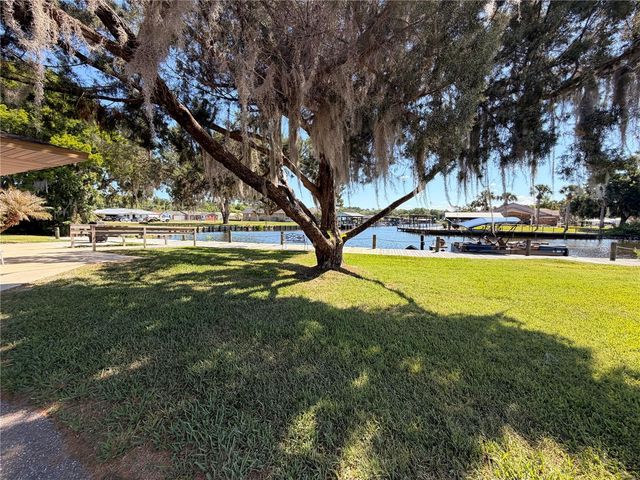 1640 JUNO TR 205B, Astor, FL 32102