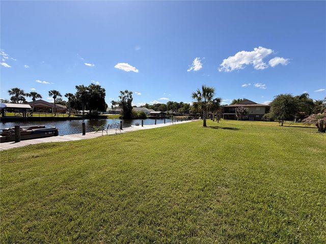 1640 JUNO TR 205B, Astor, FL 32102