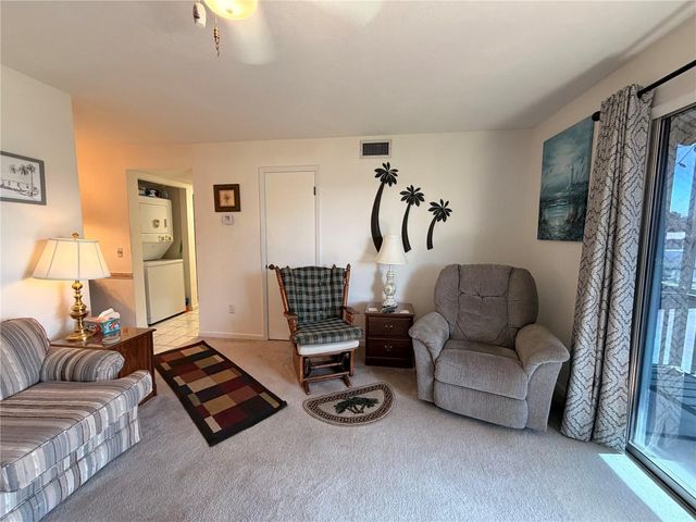 1640 JUNO TR 205B, Astor, FL 32102