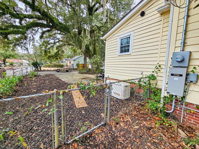 512 Carn Street, Walterboro, SC 29488