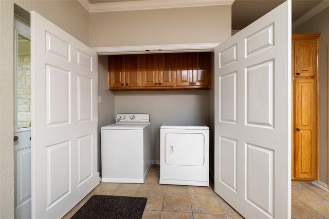 365 Cimmarron Trail, Runaway Bay, TX 76426